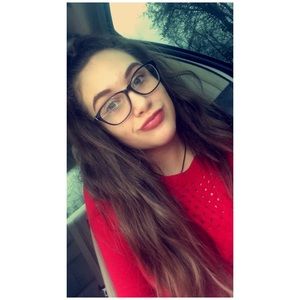 Meet your Posher, Jasmine